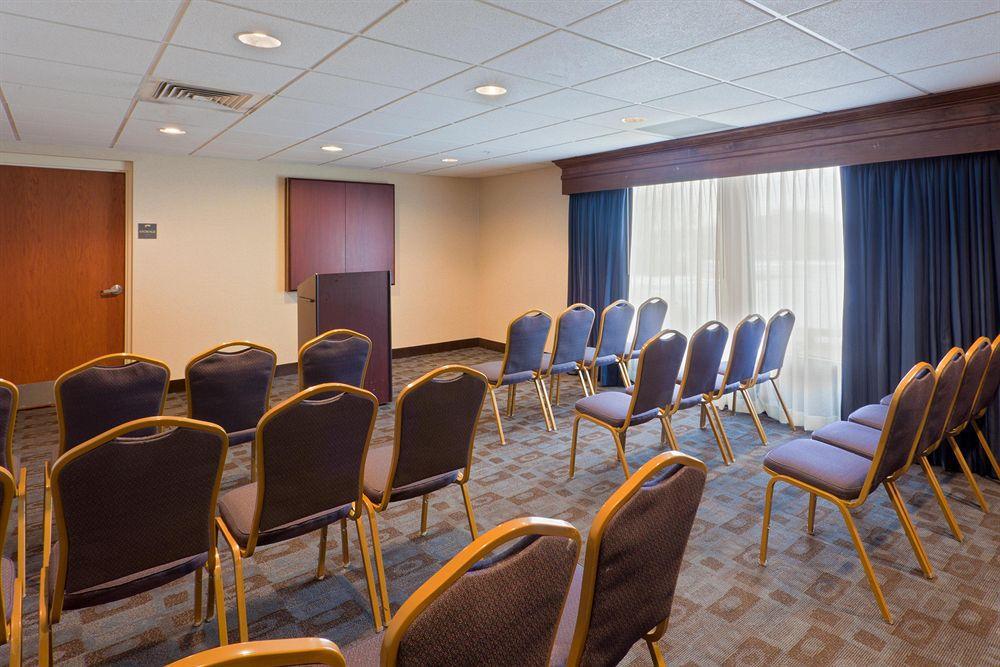 Holiday Inn Express Seaford-Route 13 Konforlar fotoğraf