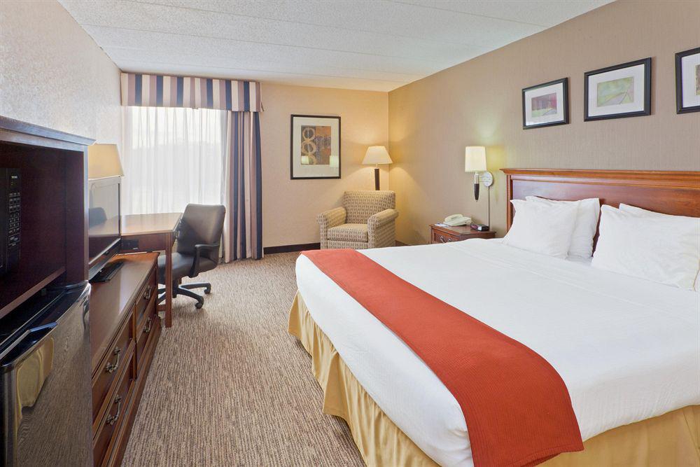 Holiday Inn Express Seaford-Route 13 Oda fotoğraf